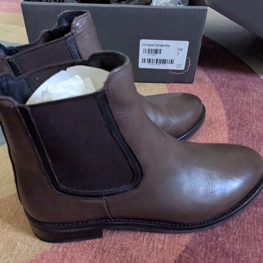 Women's Brown Chelsea Boots